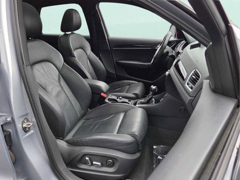 Used 2018 Audi Q3 2.0T Premium Plus w/ S Line Competition Package FWD image 20