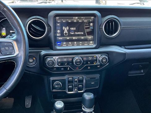 Used 2023 Jeep Wrangler Unlimited Sahara w/ Cold Weather Group AWD/4WD image 6