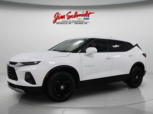 Used 2022 Chevrolet Blazer LT image 2