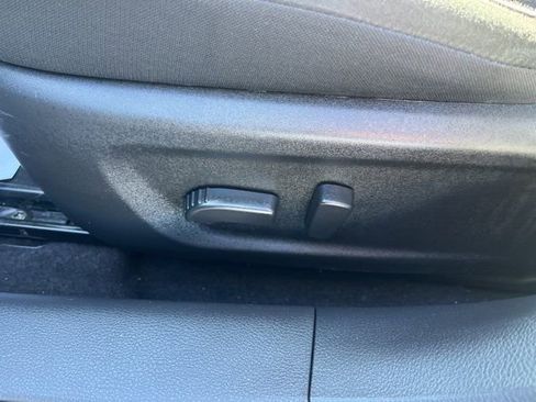 Used 2025 Nissan Altima 2.5 SV image 16