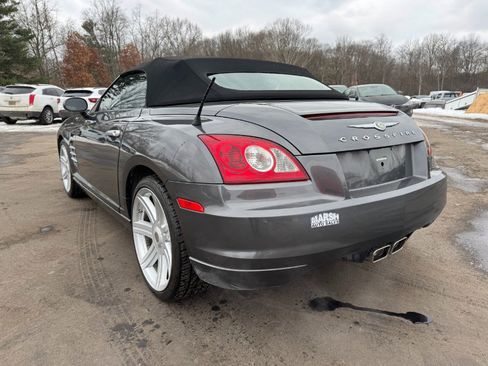 Used 2005 Chrysler Crossfire Limited image 3