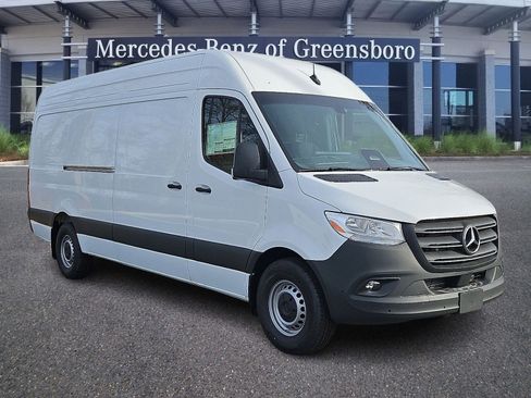 New 2025 Mercedes-Benz Sprinter 2500 image 2
