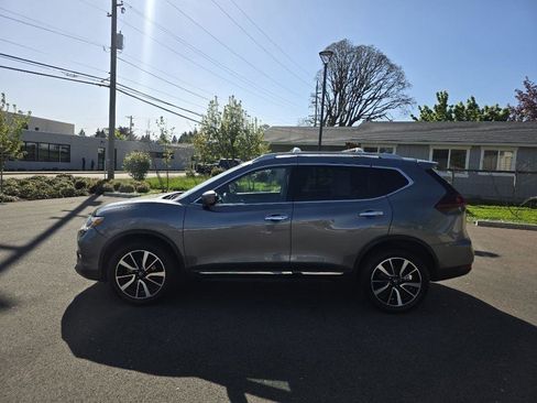 Used 2019 Nissan Rogue SL AWD/4WD image 8