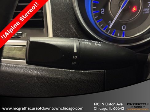 Used 2015 Chrysler 300 C image 22