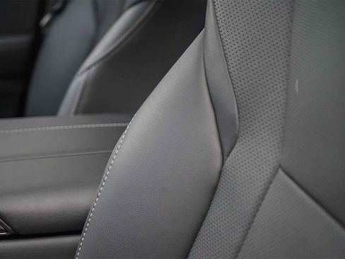 Used 2025 Lexus LX 700h F Sport image 20