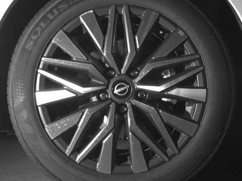 Used 2025 Nissan Altima 2.5 SV FWD image 10
