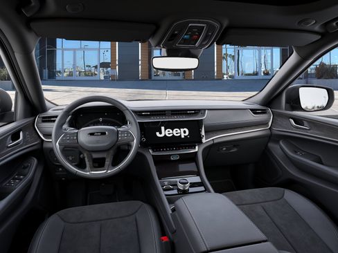 New 2026 Jeep Grand Cherokee Altitude image 14
