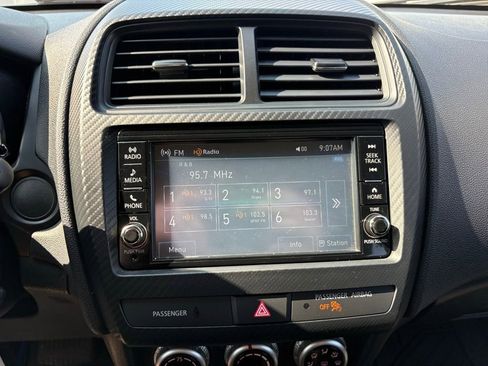 Used 2024 Mitsubishi Outlander Sport AWD image 27