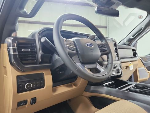 New 2026 Ford F250 Lariat AWD/4WD image 18