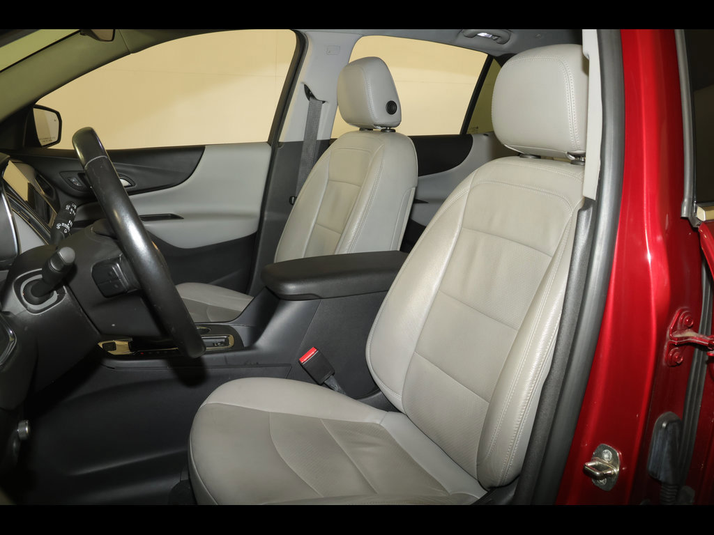 Used 2019 Chevrolet Equinox LT FWD image 14