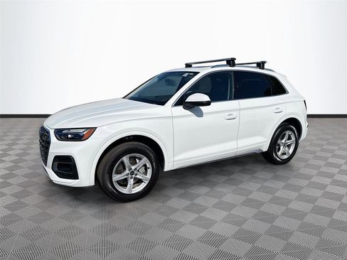 Certified 2023 Audi Q5 2.0T Premium w/ Convenience Package AWD/4WD image 3