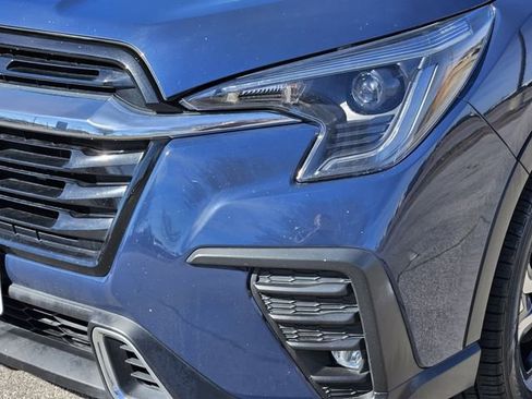 Used 2023 Subaru Ascent Touring image 5