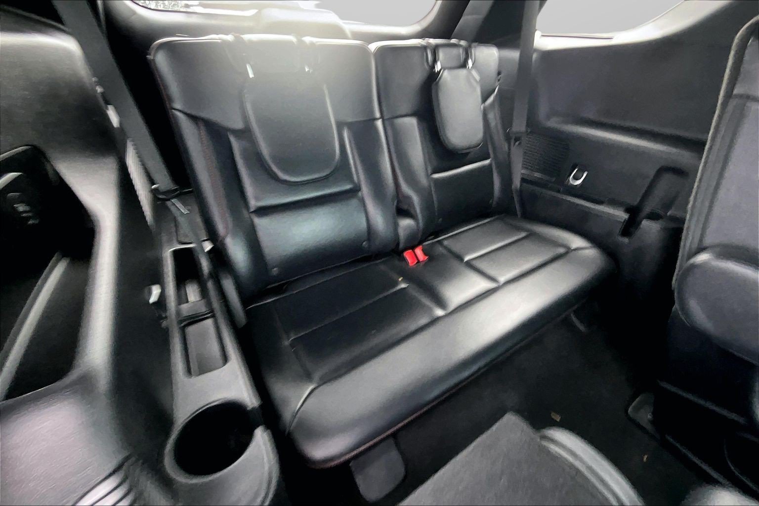 Used 2025 Ford Explorer ST AWD/4WD image 19