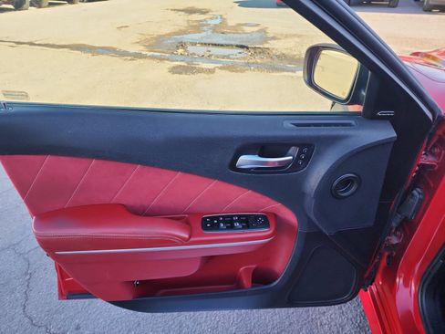 Used 2012 Dodge Charger SRT8 w/ Adaptive Cruise Control Group RWD image 15