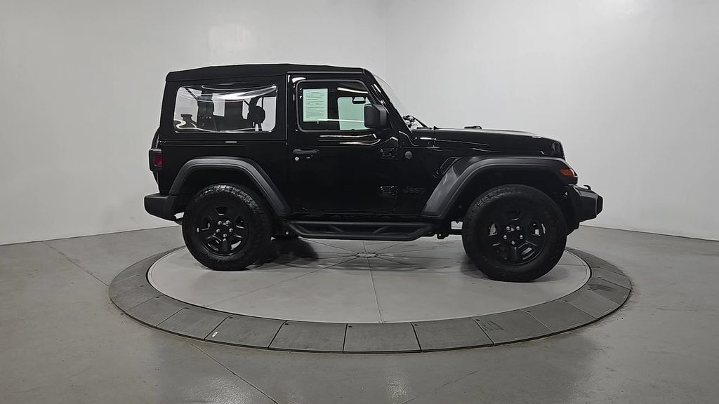 Used 2024 Jeep Wrangler Sport AWD/4WD image 7