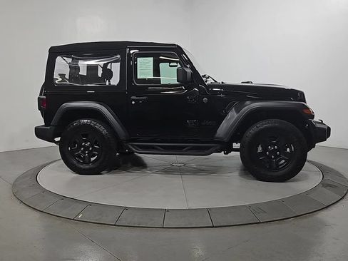 Used 2024 Jeep Wrangler Sport AWD/4WD image 7