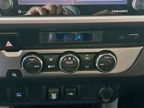 Used 2021 Toyota Tacoma SR5 image 22