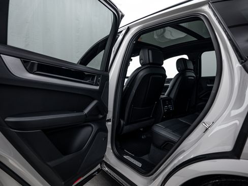 New 2026 Porsche Cayenne S AWD/4WD image 24