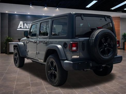 Used 2022 Jeep Wrangler Unlimited Sport AWD/4WD image 11