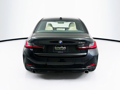 Used 2025 BMW 330i Sedan w/ Convenience Package RWD image 5