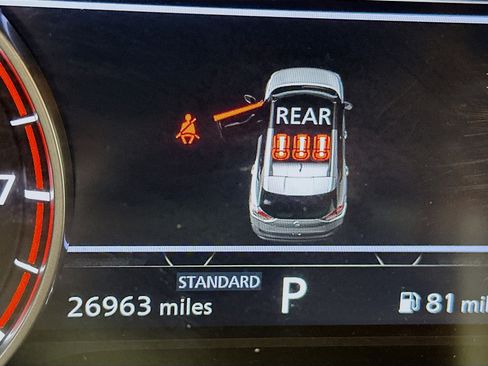 Used 2023 Nissan Rogue SV FWD image 18