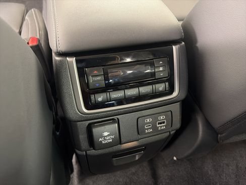 Used 2025 Subaru Ascent Touring w/ Popular Package #2 image 19