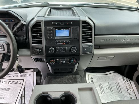 Used 2020 Ford F250 XL w/ Power Equipment Group RWD image 26