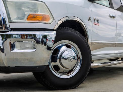 Used 2012 RAM 3500 Big Horn RWD image 2