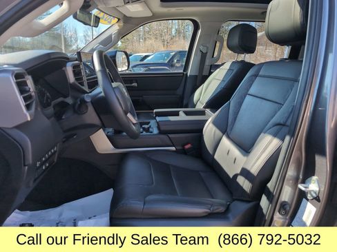 Used 2023 Toyota Tundra Limited image 11
