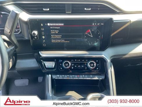 Used 2024 GMC Sierra 2500 Denali w/ Denali Reserve Package AWD/4WD image 11