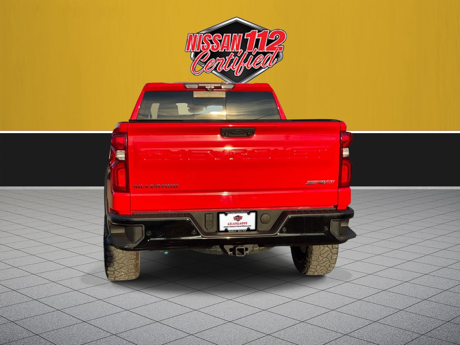 Used 2023 Chevrolet Silverado 1500 ZR2 w/ Technology Package AWD/4WD image 8
