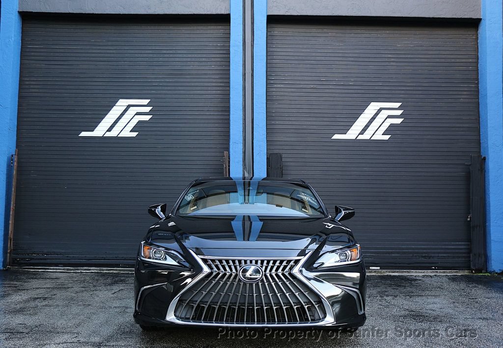 Used 2023 Lexus ES 350 w/ Accessory Package (Z2) FWD image 9