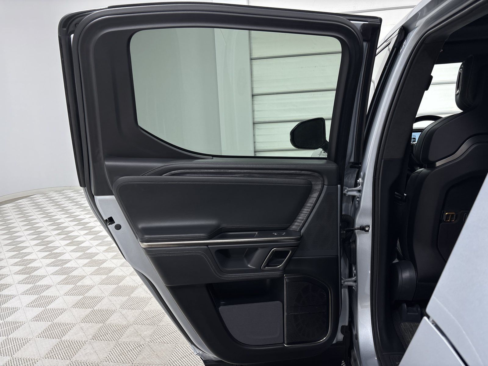 Used 2022 Rivian R1T Launch Edition AWD/4WD image 17