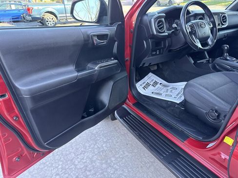 Used 2016 Toyota Tacoma TRD Off-Road w/ Towing Package AWD/4WD image 24