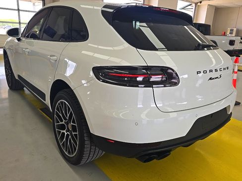 Used 2017 Porsche Macan S AWD/4WD image 4