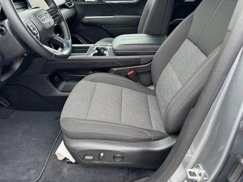 Certified 2025 GMC Acadia Elevation AWD/4WD image 16