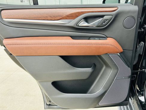 Used 2024 GMC Yukon Denali Ultimate image 34