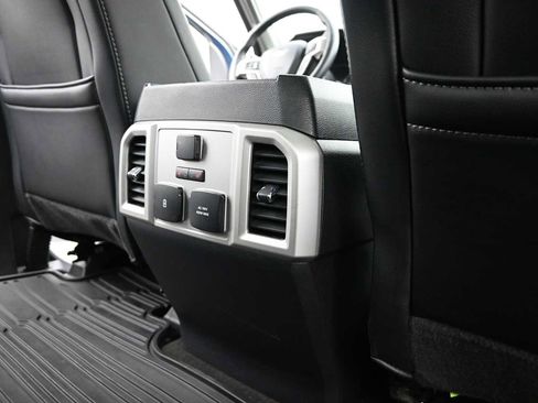 Used 2020 Ford F150 Lariat w/ Equipment Group 502A Luxury AWD/4WD image 24