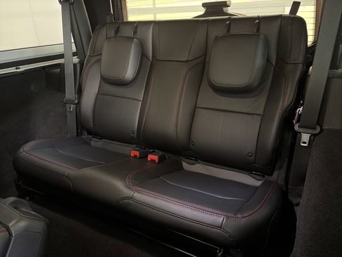 Used 2021 Jeep Wrangler Rubicon w/ LED Lighting Group image 26