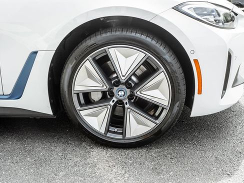 Used 2023 BMW i4 eDrive35 w/ Premium Package RWD image 4