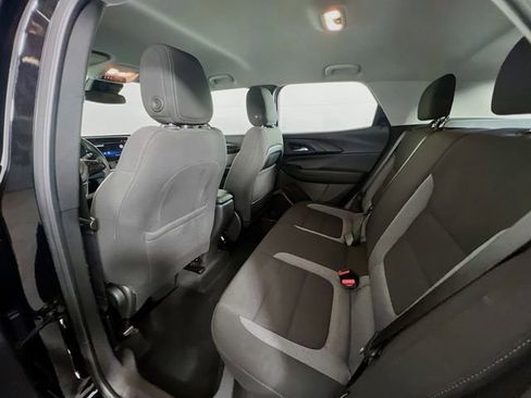 Used 2024 Chevrolet TrailBlazer LS image 23