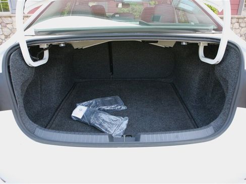 Used 2019 Volkswagen Jetta SE FWD image 13
