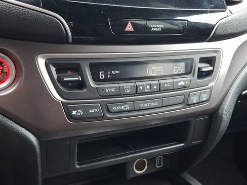 Used 2021 Honda Passport Sport image 15