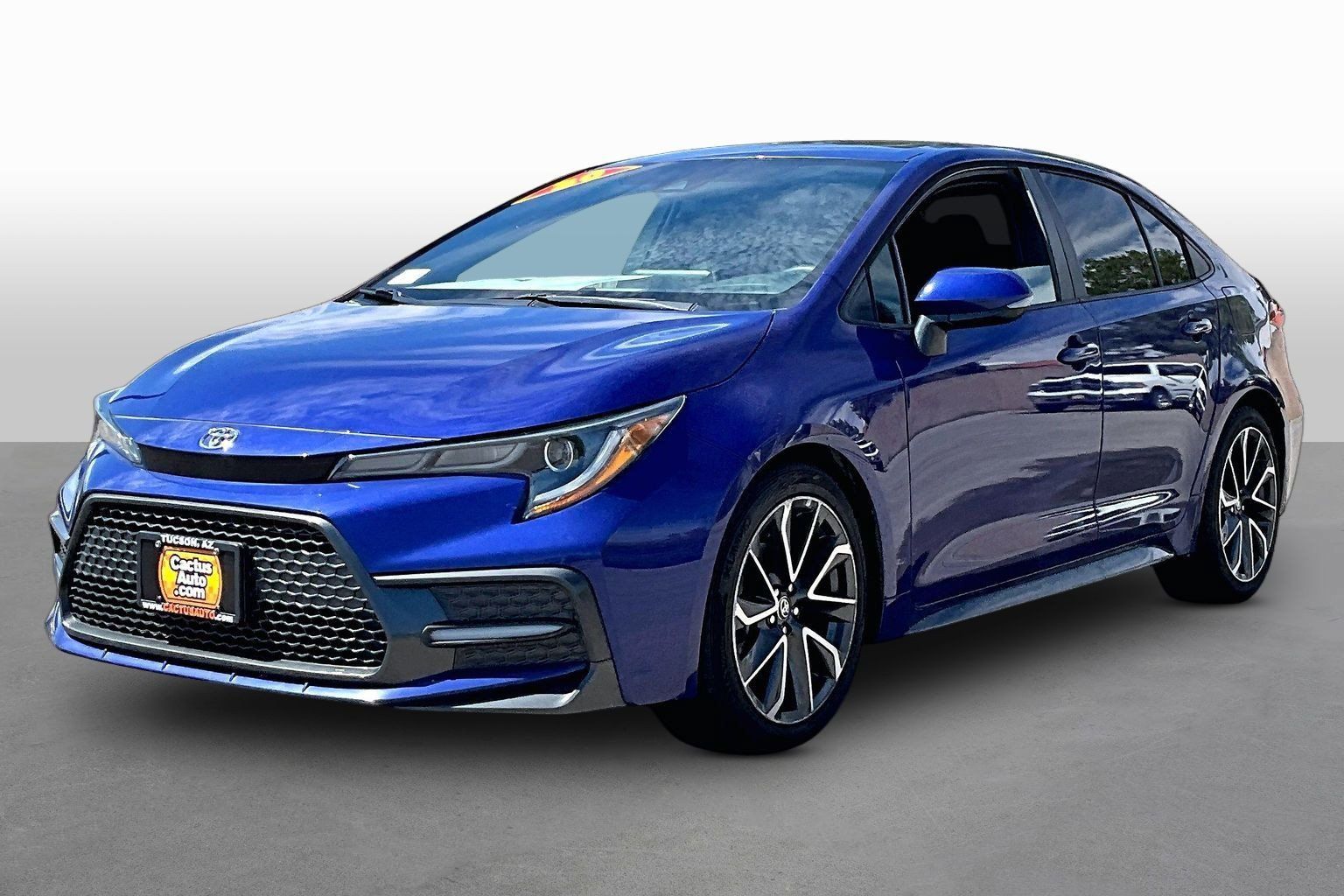Used 2020 Toyota Corolla SE w/ SE Premium Package FWD image 1