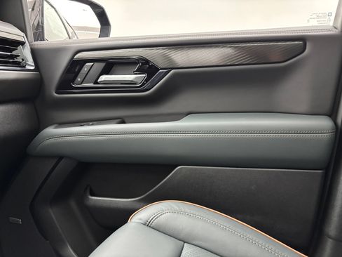 New 2026 GMC Yukon AT4 w/ AT4 Premium Plus Package AWD/4WD image 49