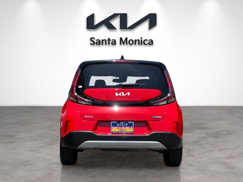 Certified 2023 Kia Soul EX FWD image 5