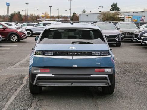 New 2026 Hyundai Ioniq 5 SEL image 8