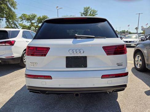 Used 2017 Audi Q7 3.0T Prestige AWD/4WD image 4