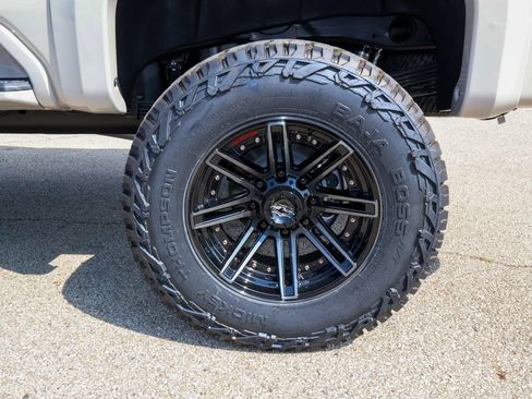 New 2026 GMC Sierra 2500 AT4 w/ Technology Package AWD/4WD image 19