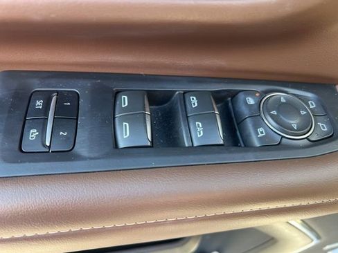 Used 2024 Chevrolet Tahoe High Country image 34